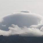 拉萨拍摄的一朵奇怪的云